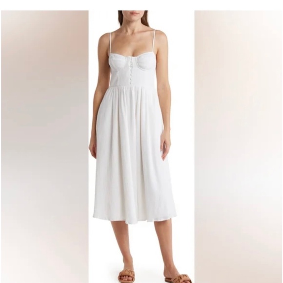 ASTR the Label Ferreira Button Linen Midi Dress - Picture 1 of 2
